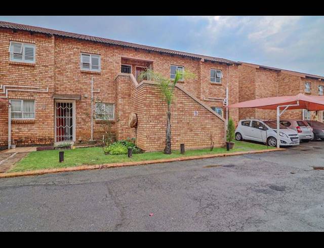 2 BEDROOM TOWNHOUSE FOR SALE IN LIEFDE EN VREDE